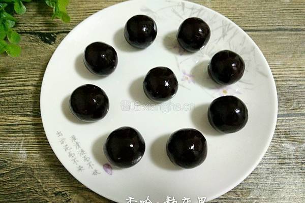 花朵豆沙馅面包的做法图解9