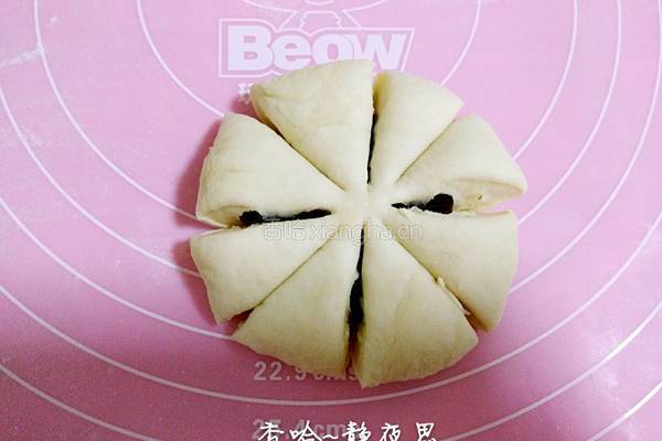 花朵豆沙馅面包的做法图解14