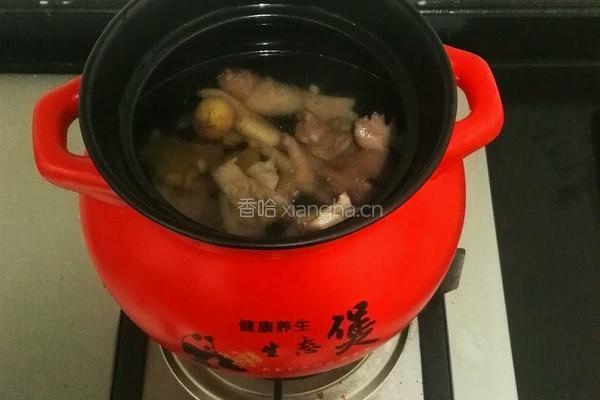 茶树菇鸡汤的做法图解5