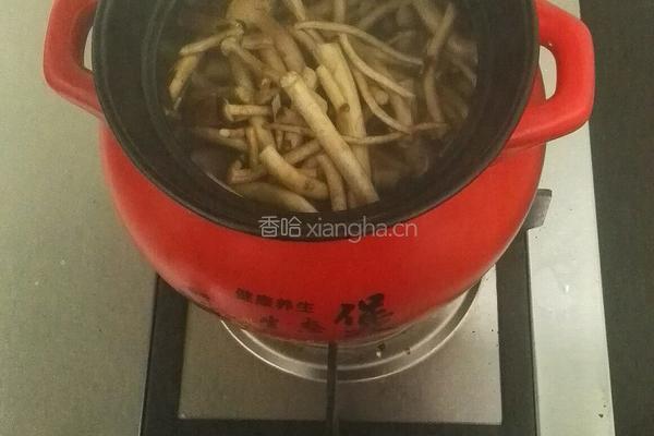茶树菇鸡汤的做法图解7