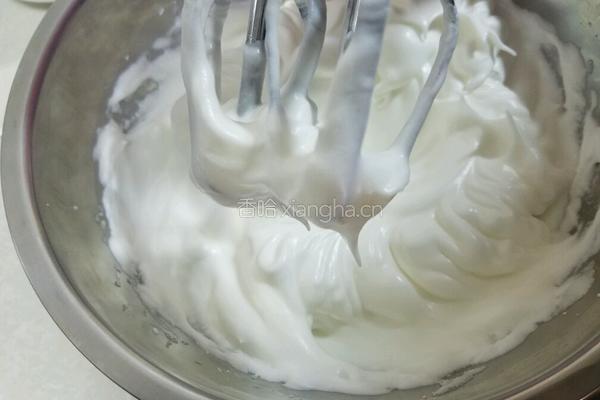 葡萄干奶油蛋糕卷的做法图解7