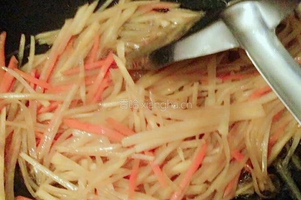 土豆丝炒芹菜的做法图解7