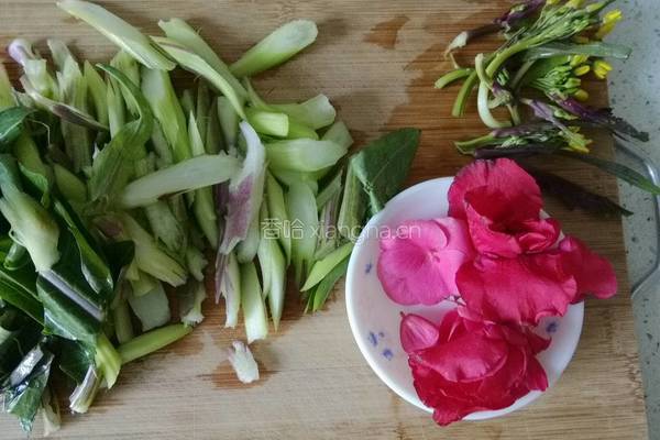 鲜花时蔬紫菜苔的做法图解1