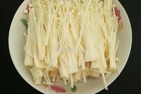 五花肉卷金针菇的做法图解5