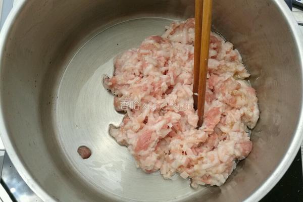 双色酱肉包子的做法图解5