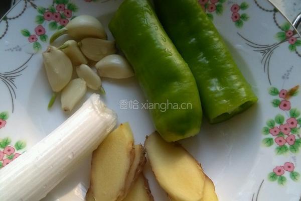 黄豆炖猪脚的做法图解5