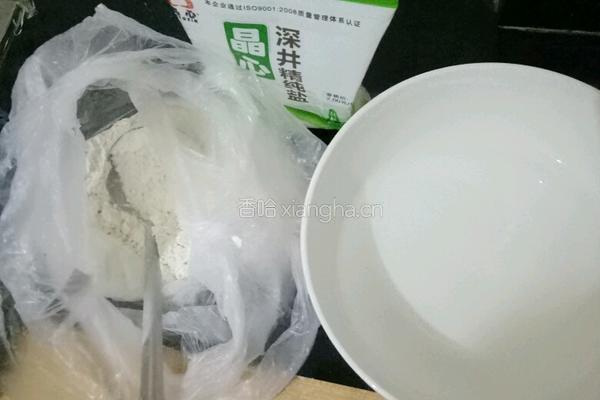 西红柿鸡蛋手擀面的做法图解1