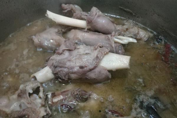 原汤羊棒骨的做法图解2