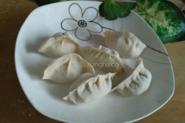 猪肉酸菜水饺的做法图解19