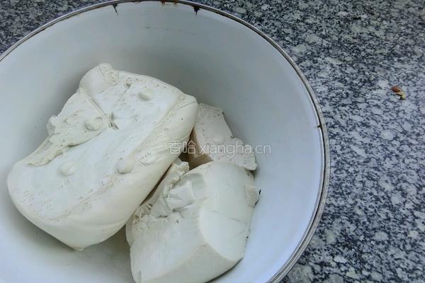 豆腐泥烙饼的做法图解1