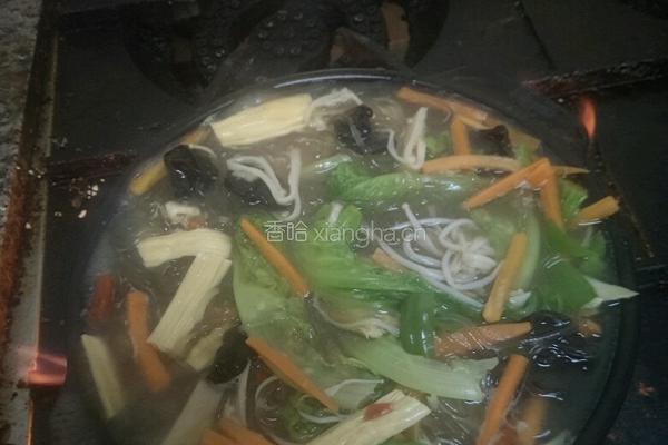 自制粉丝煲的做法图解2