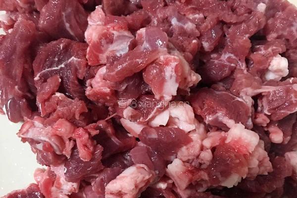 【尖椒炒牛肉】的做法图解2