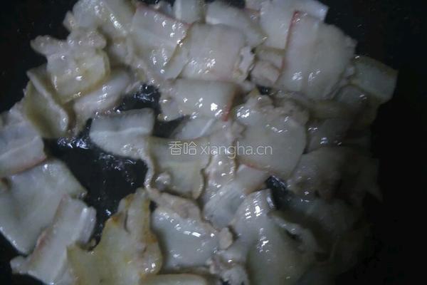 酸菜炖排骨的做法图解3