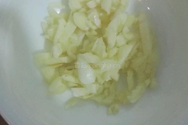 鸡腿菇炖香干的做法图解2