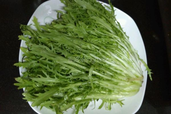 蚝油果仁苦菊的做法图解2