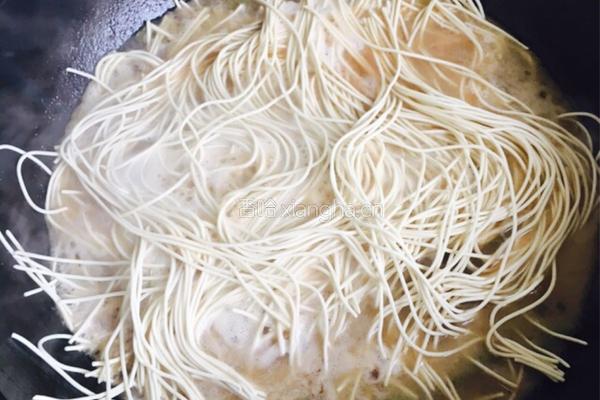 1鸡丝豆角焖面的做法图解10