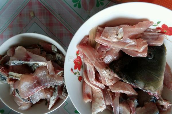 酸菜鱼（简版）的做法图解1