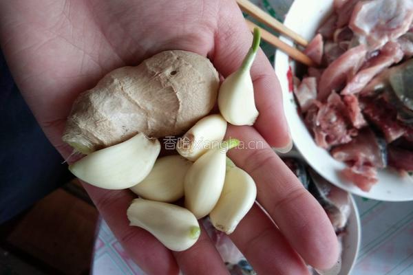 酸菜鱼（简版）的做法图解3