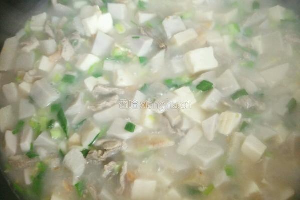 虾米瘦肉芋头豆腐汤的做法图解8