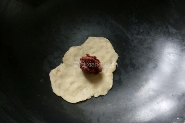 油炸豆沙馅酥饺的做法图解7