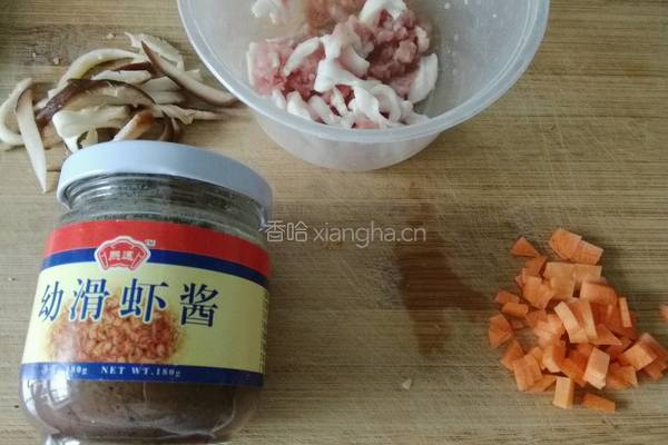 幼滑鸡蛋蒸虾酱的做法图解1