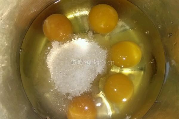 芝麻蛋卷的做法图解1
