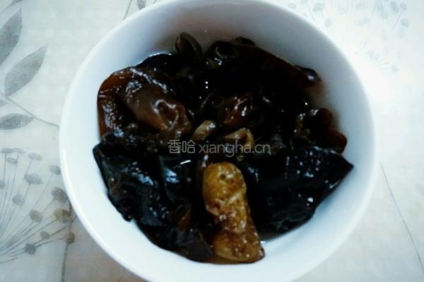 鱼头火锅汤底的做法图解1