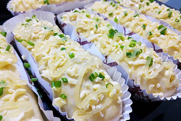 葱香芝士肉松面包的做法图解19