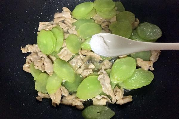 莴笋炒肉的做法图解7