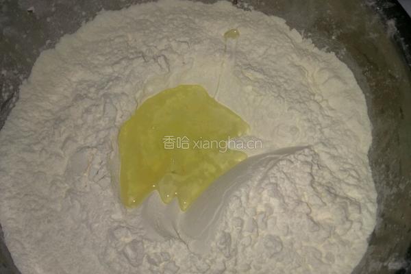 巧克力牛奶面包的做法图解1