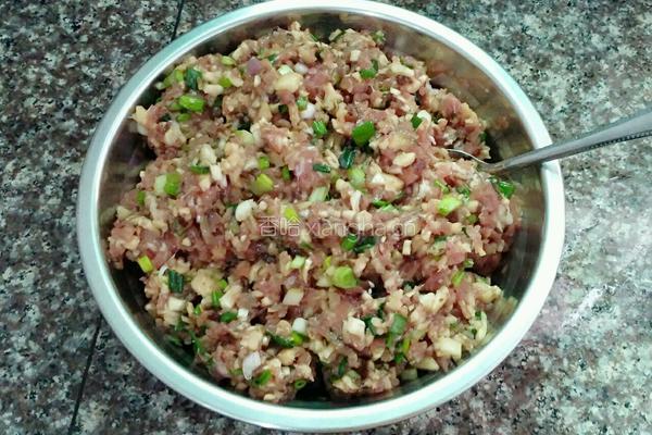 香菇瘦肉饺子的做法图解7
