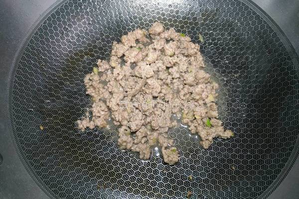  芹菜牛肉渣的做法图解4