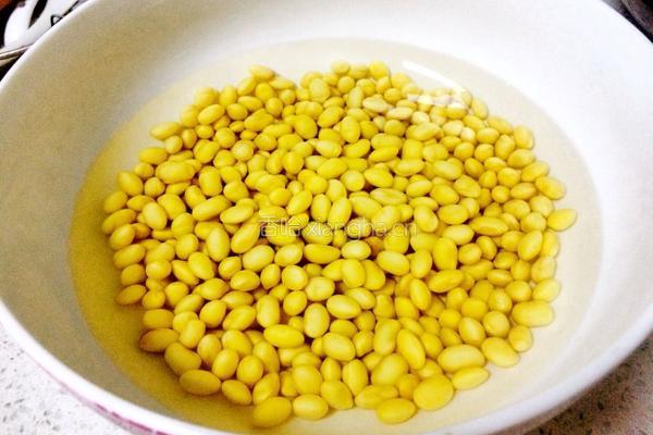 纯豆浆的做法图解1