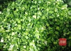 韭菜鸡蛋饺子的做法图解1