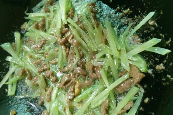 莴苣牛肉炒河粉的做法图解6