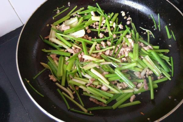 肉末芹菜的做法图解7