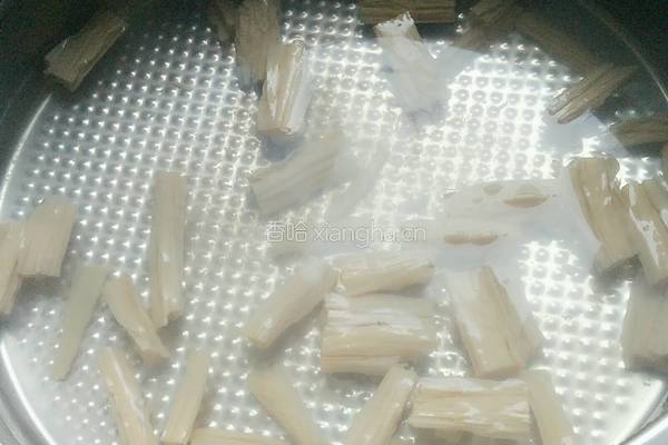 红油芹菜腐竹的做法图解4