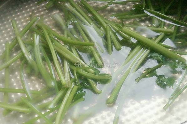 红油芹菜腐竹的做法图解5