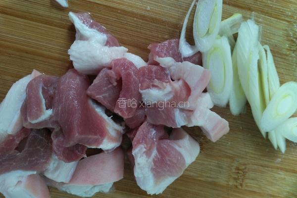 杏鲍菇烧肉的做法图解2
