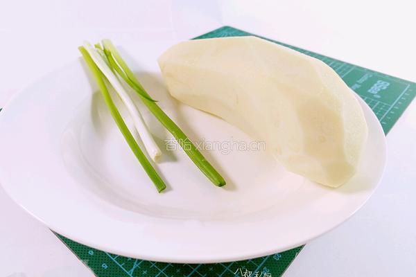 八叔 橄榄菜炒土豆丝的做法图解1