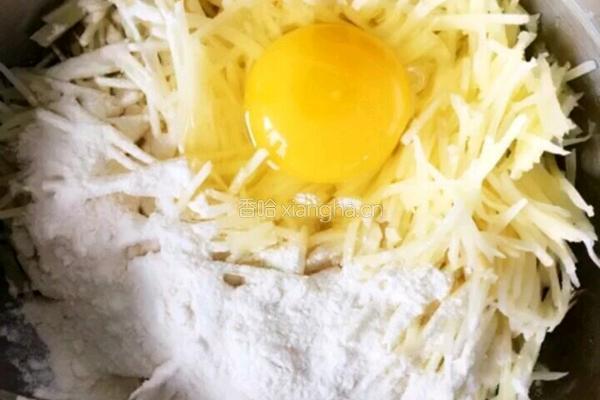 黄金土豆丝饼的做法图解3