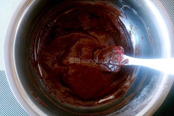巧克力水果奶油蛋糕卷的做法图解7