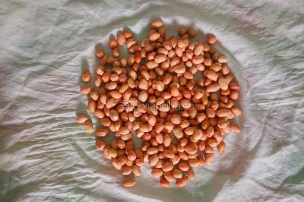 老醋花生的做法图解2