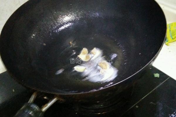 辣炒白菜烩芹菜的做法图解6