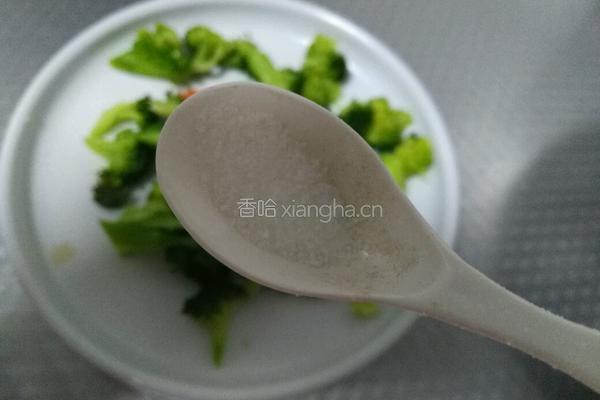 西兰花白米圣诞树的做法图解2