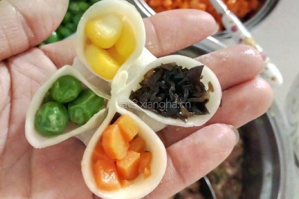 猪肉馅四色饺的做法图解9