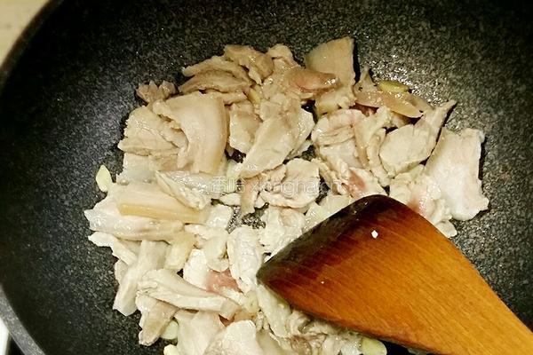 蒜苔回锅肉的做法图解4