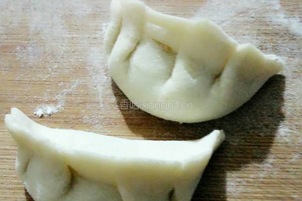 小熊煎锅芹菜鲜肉煎饺的做法图解6