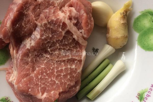 荠菜鲜肉饺的做法图解1