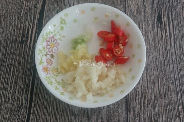 芹菜香干炒肉丝的做法图解3